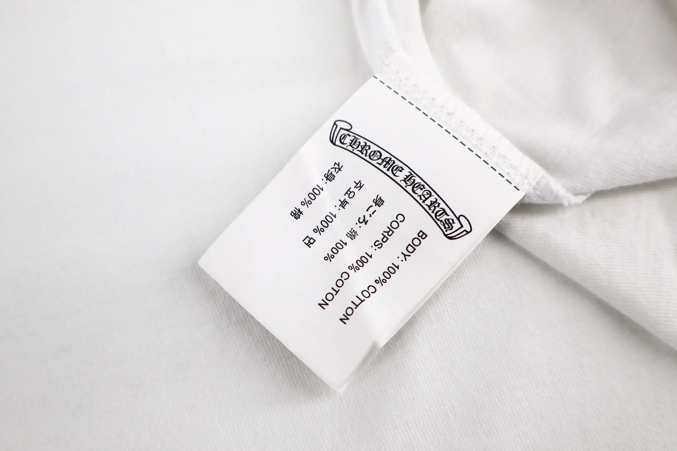 CH T （White） 180g ， ， 1:1 ， （ ） Black 。 Size:S-M-L-XL